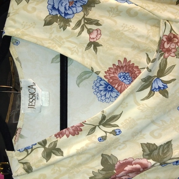 Jessica sport women's floral beige top Sz 10/12 - Picture 4 of 12